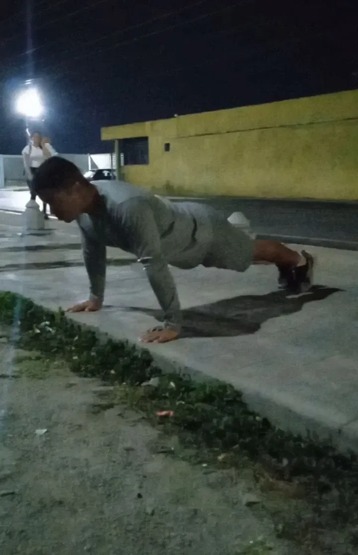 yKeex797NAapaP4N_flexiones_2.webp