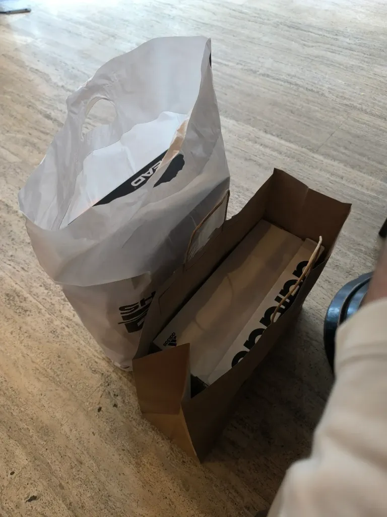 GnHkhrD0i4WpDnDt_1000193168.webp