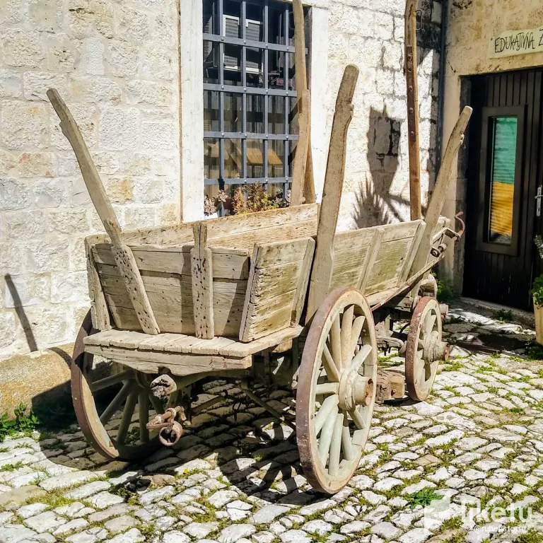 clmf8m1b701ss4jsz8ddn2kby_IMG_20200316_114546828_HDR.webp
