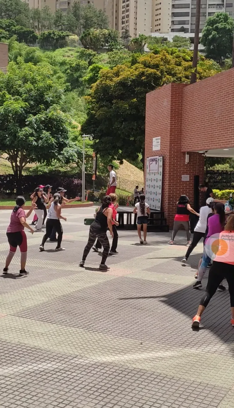 LDrSRcf1Ssw0fy8O_1000782814.webp