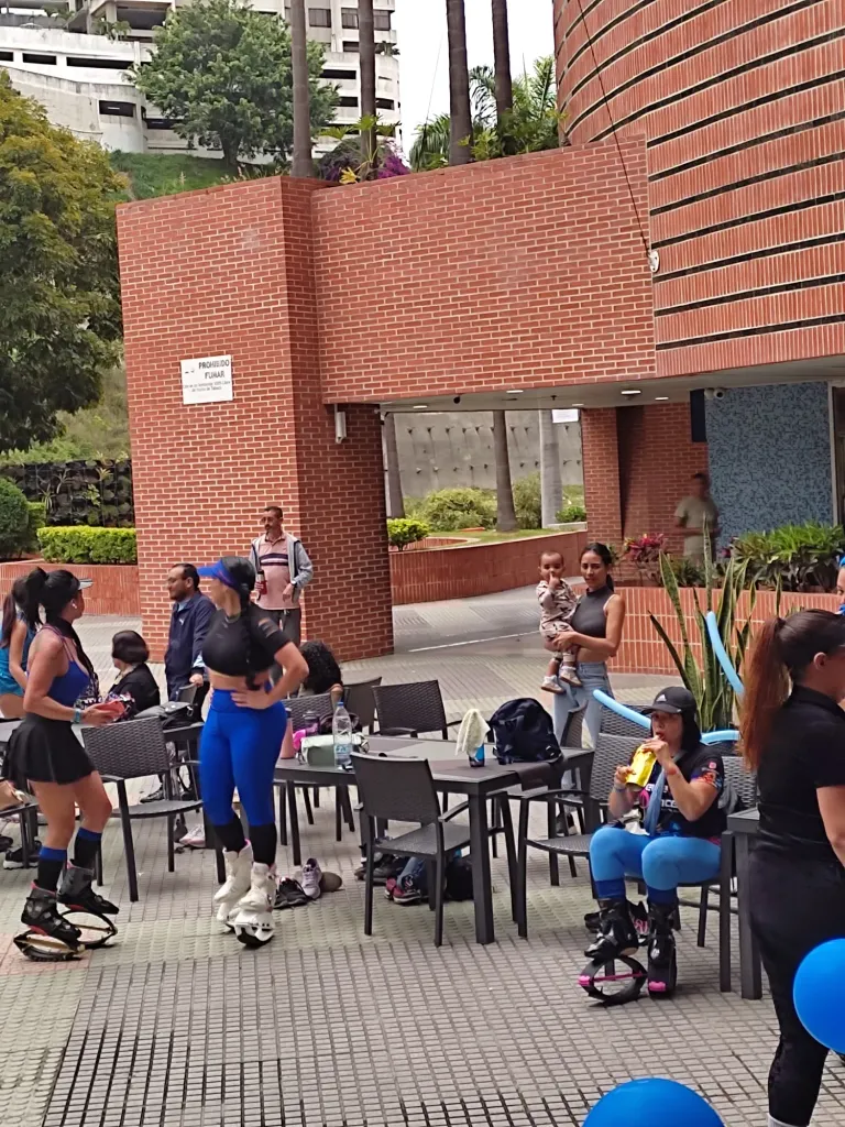 QtbRyoxqo92s1QG4_1000710201.webp