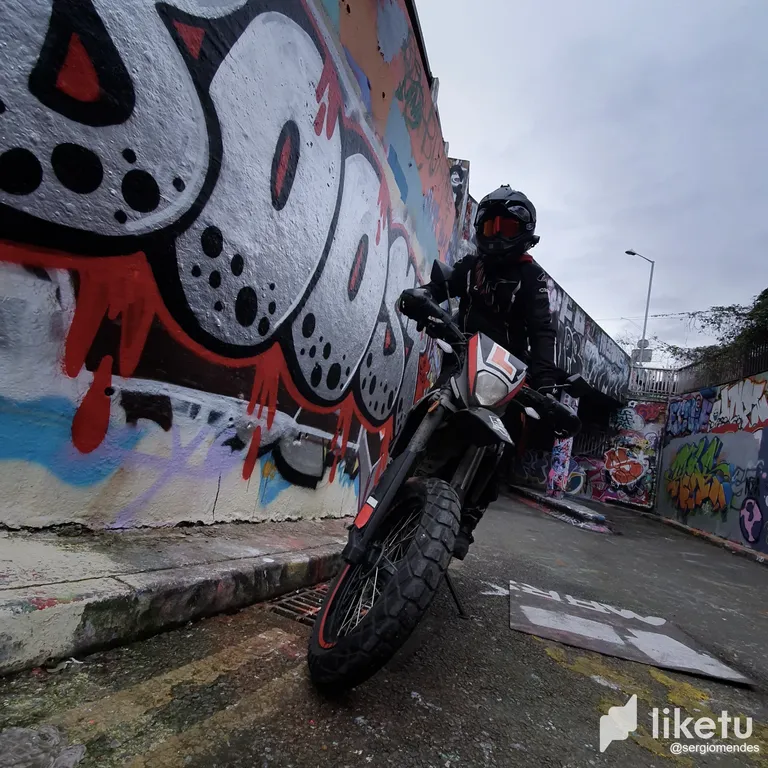 cll2lcvta00655gsz8wsb3ao5_riding.webp