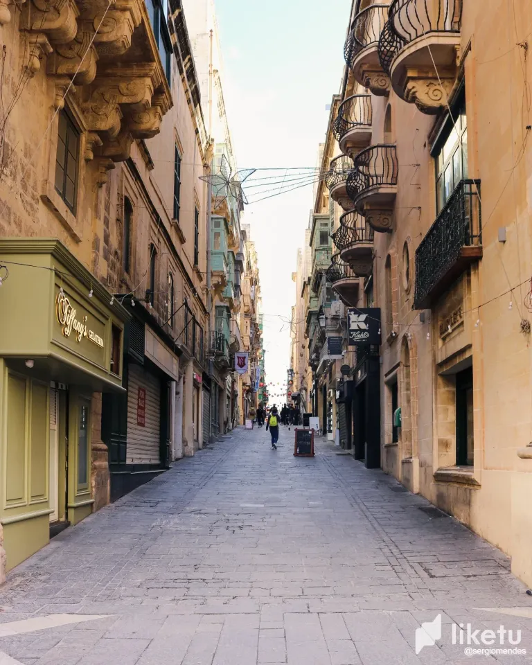 clvob0ydj0046omsz1f5phth1_Valletta_Streets_2.webp