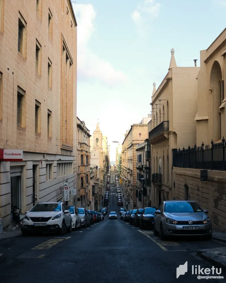 clvob12sz00207dsz04wdd2yj_Valletta_Streets_6.webp