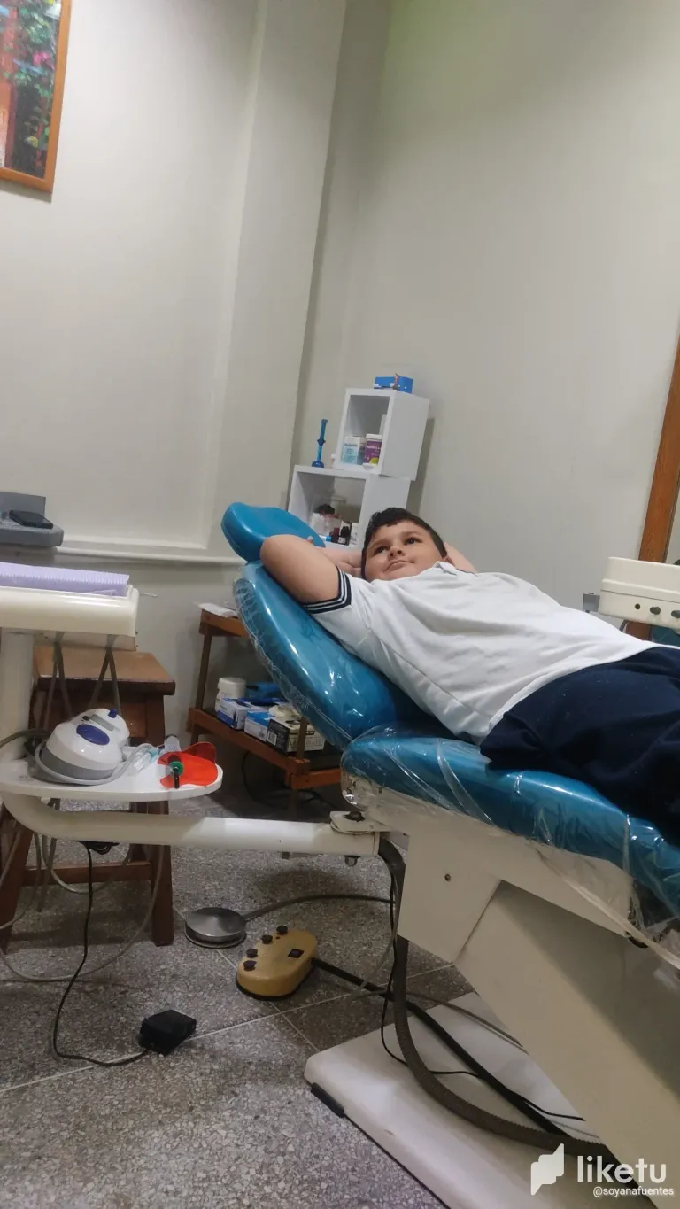 A loose tooth and César runs to the dentist [ESP][ENG]