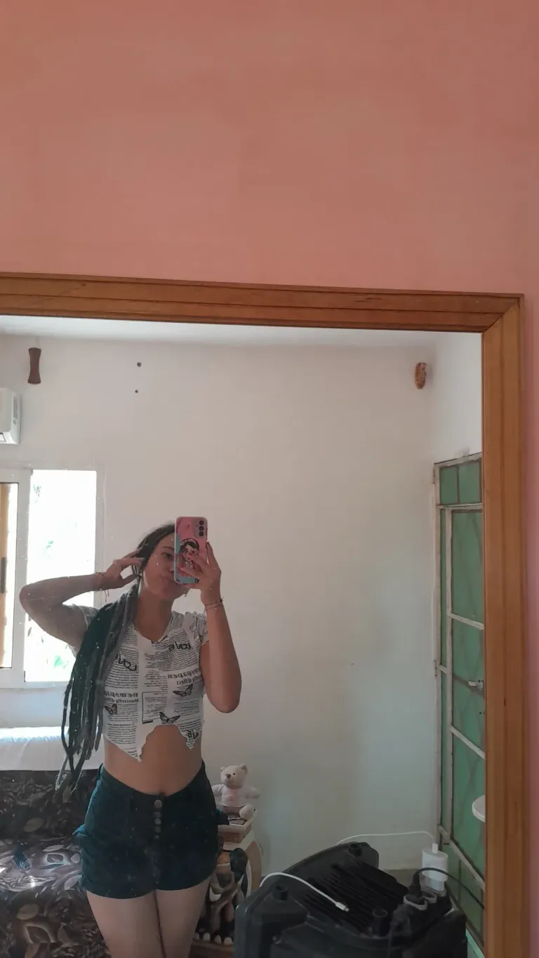 CNlizmFTnNF9hCd5_1000688879.webp