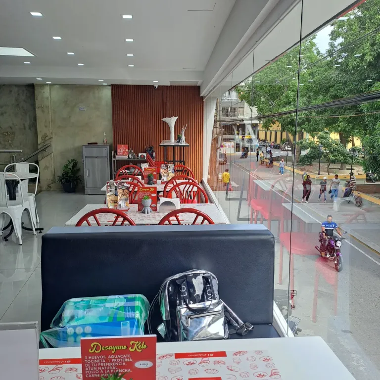 ZvsyzFmTYRMltf4c_20250606_091921.webp