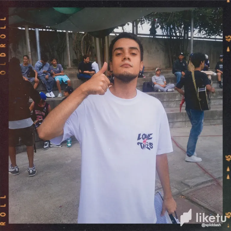 bVeKyowKL9hh7ONZ_1.webp