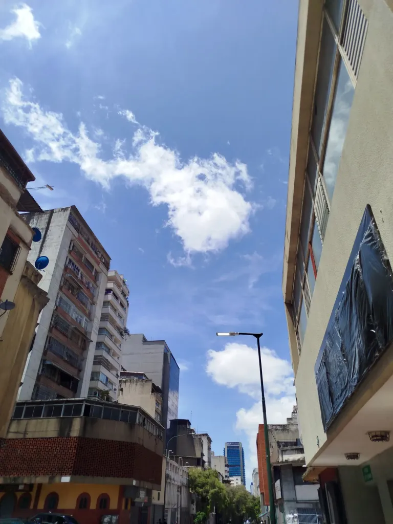 FZAZS5xHgK8g8wli_1000620661.webp