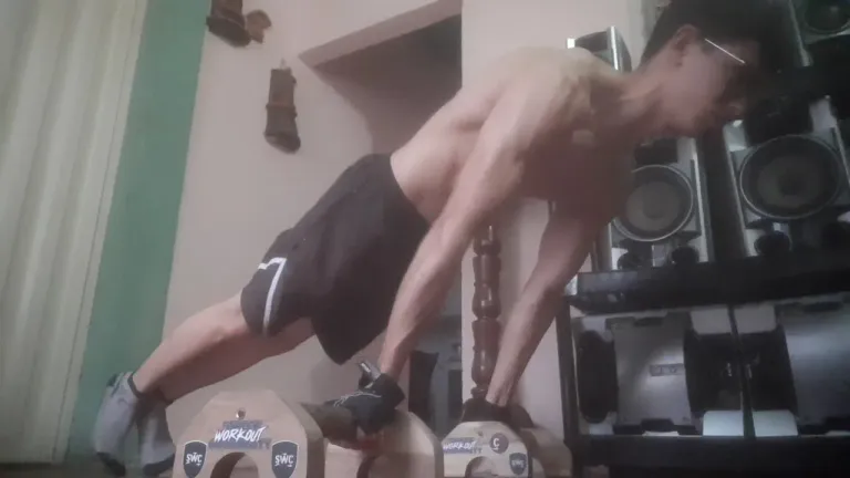 C6gz8CyflhhfpYvE_VideoCapture_20250318-190639.webp