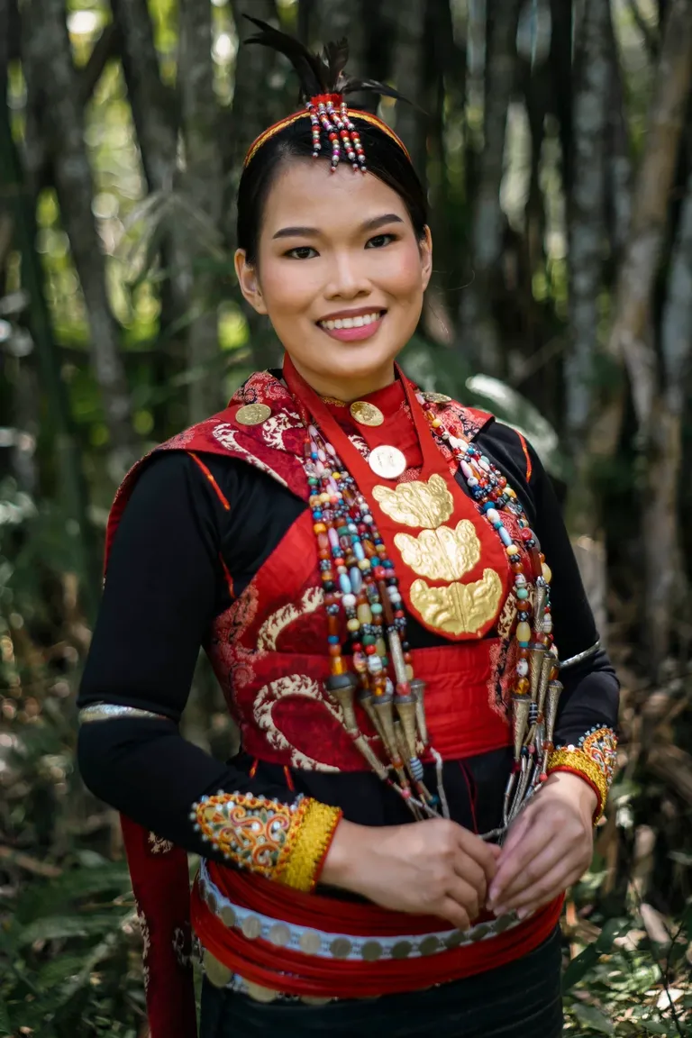 Lotud Traditional Costume // 3 photos