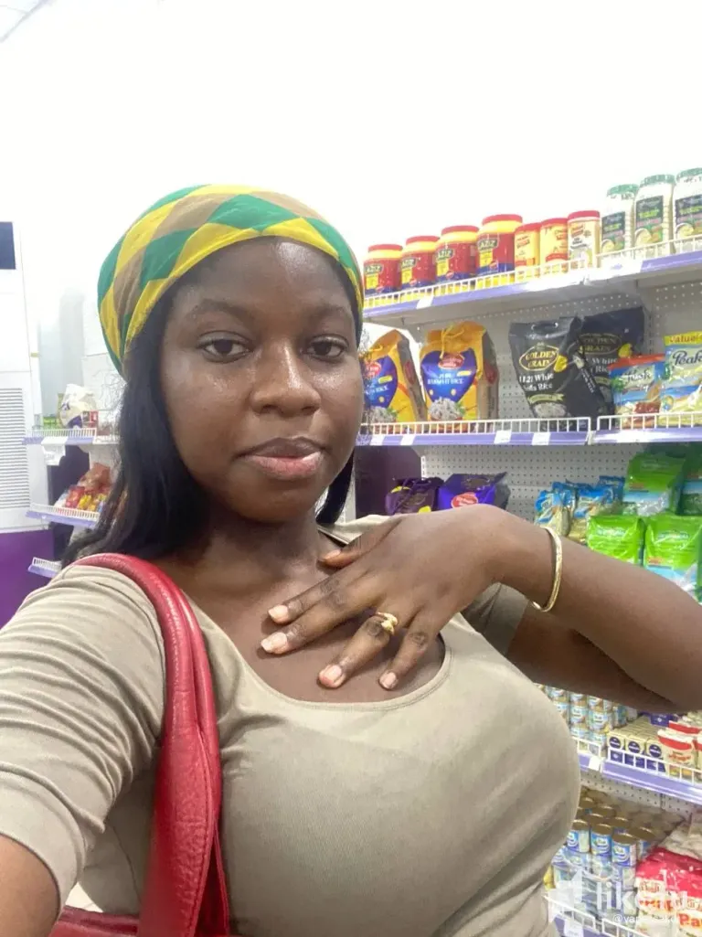 b1mtDgNW4eJcn9l6_-6005902612995622900_121.webp
