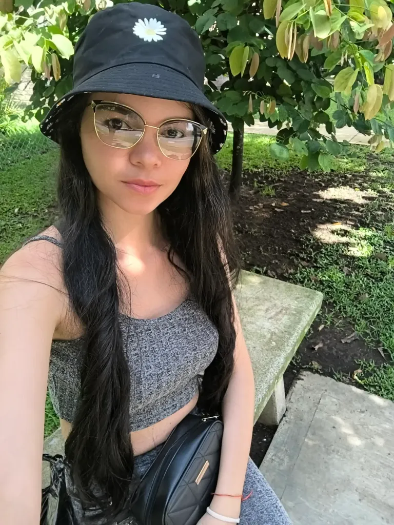 GFdAbZZZH1rDkZuL_1000048661.webp