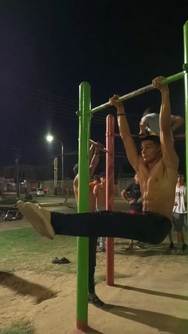dn0hdFz5eQPZ77pK_VID_20250401_192711_exported_14846.webp
