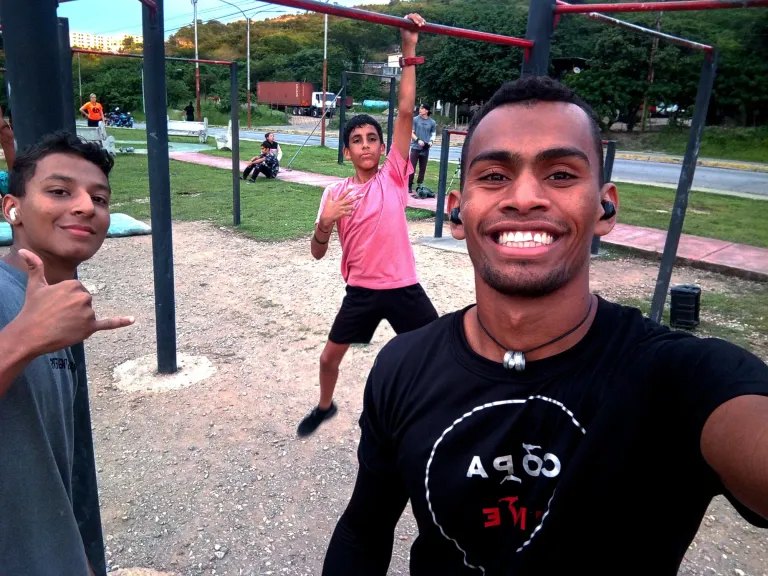 af5ePNGKwm6oODMg_InShot_20240926_225704000.webp