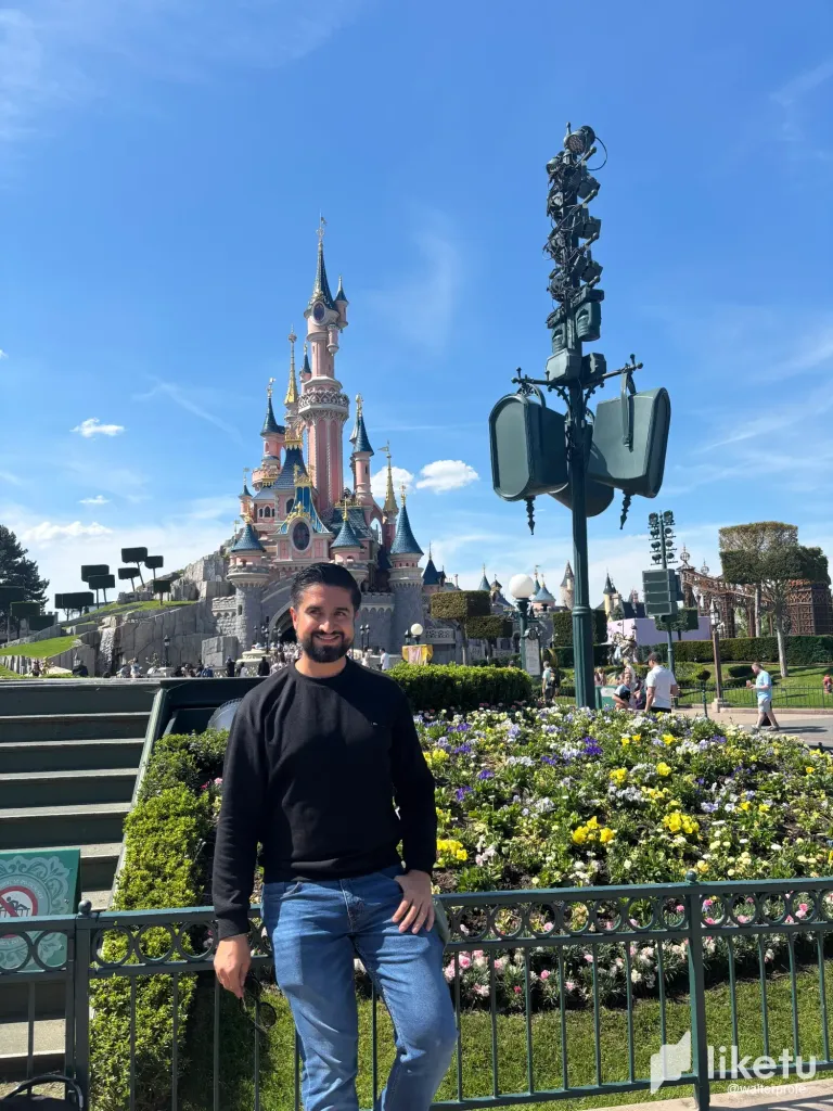 🌌 A Galaxy in Paris: The Star Wars Experience / Una Galaxia en París: La Experiencia Star Wars 🚀✨