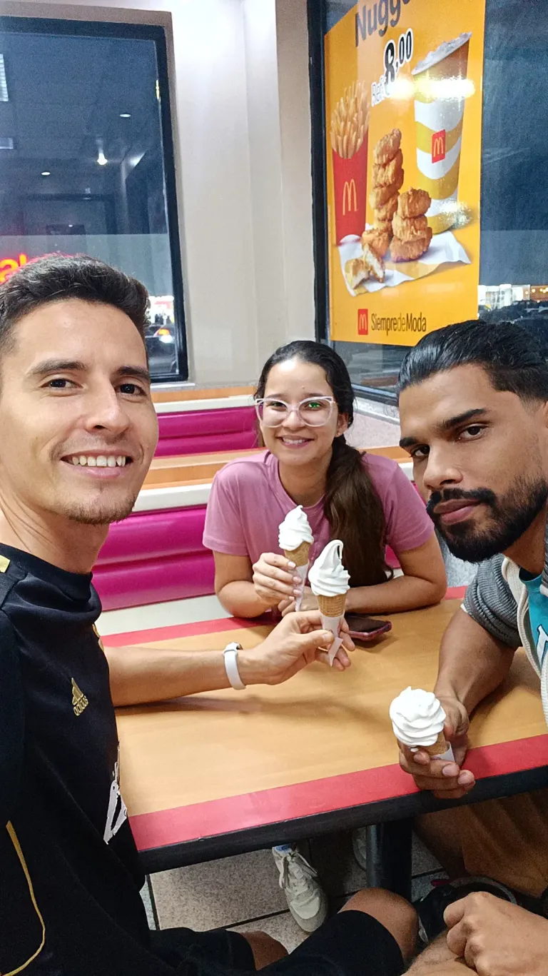 CbxES7jJ5CdC4ouq_1000521627.webp