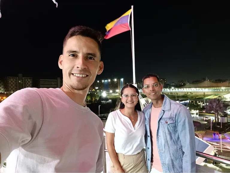 btj7FUi8mHXNaoJv_1000454967.webp