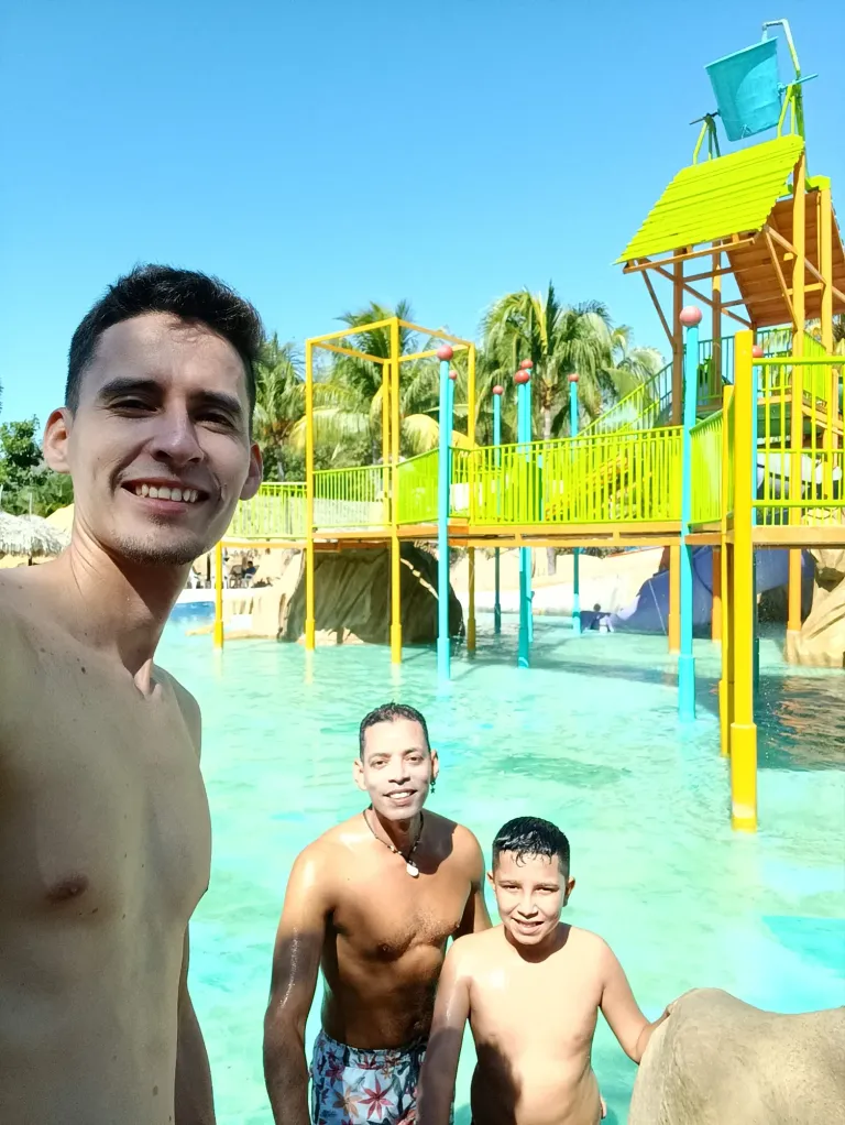 lOOKqkqiKHiQmimw_1000479930.webp