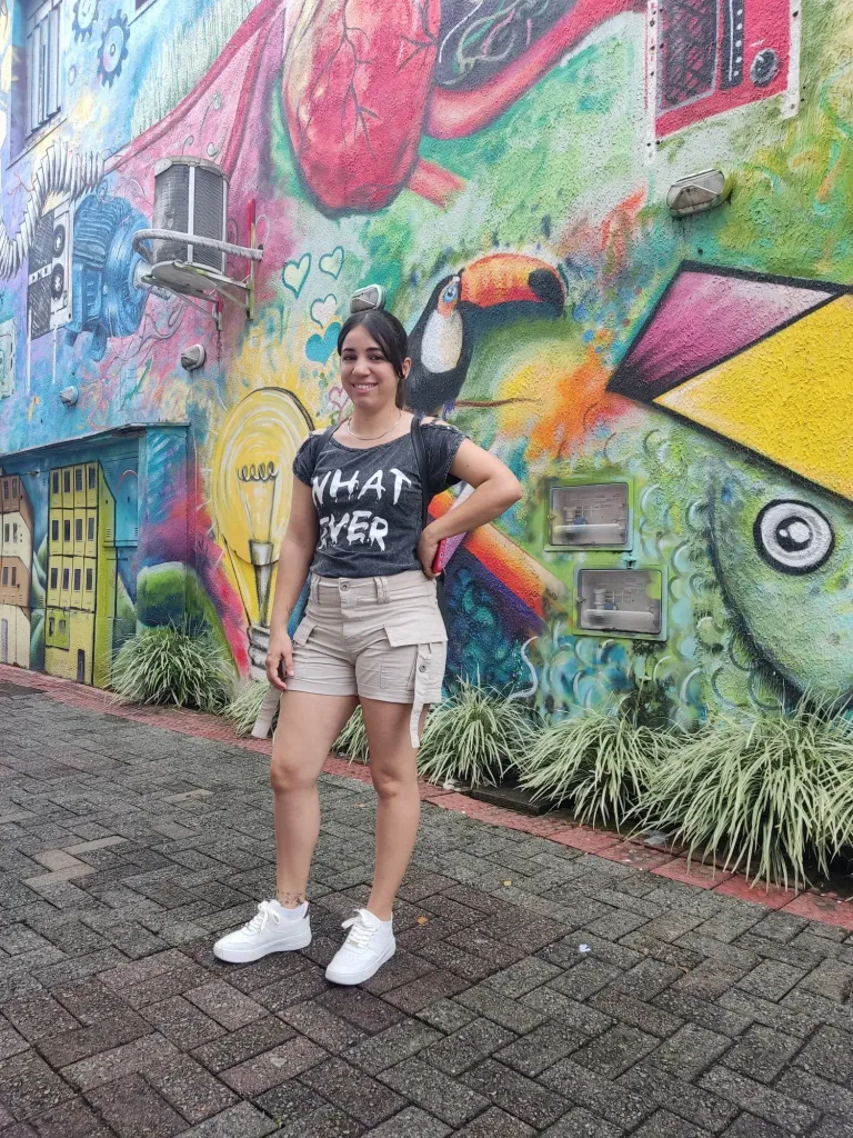 lTKdLakVkc3RvvsJ_1000047273.webp