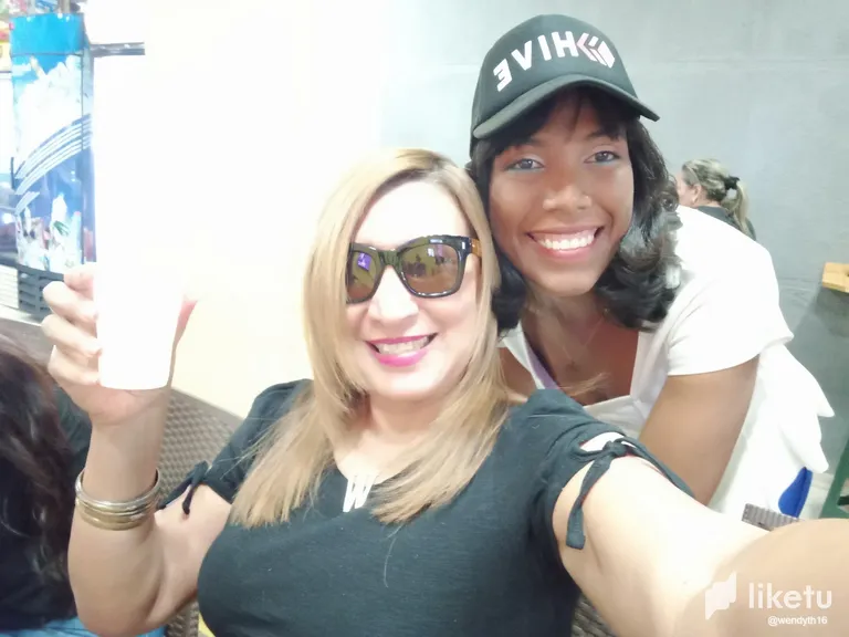 clfhhs6t400ms98szaonk0pkr_liketu6.webp
