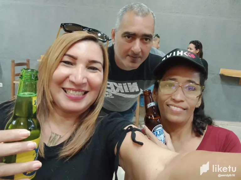 clfhht3dd00p18qsz319a6b3t_liketu7.webp