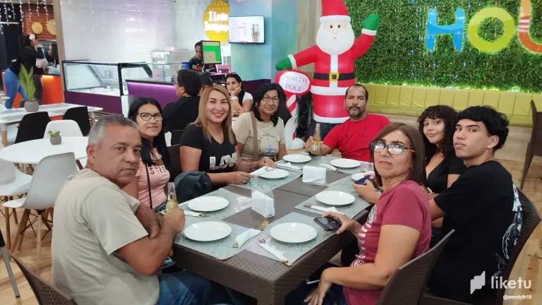clqynstj706n317szfm469s4e_3.webp