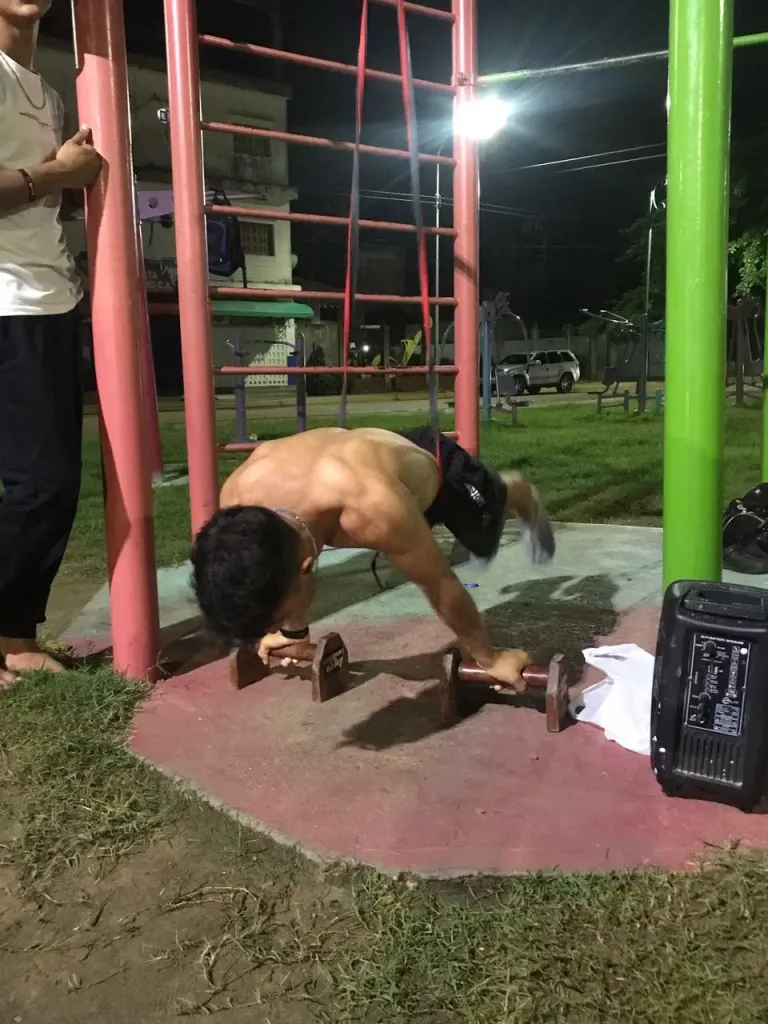 KGiJ8f01m579Rp7g_1000094018.webp