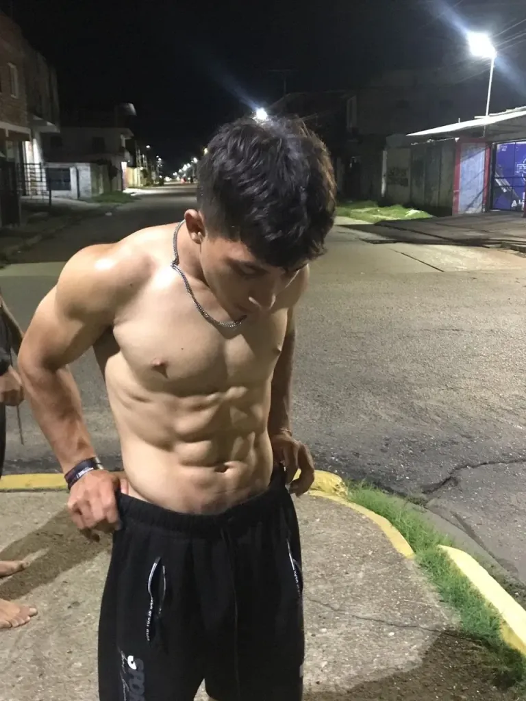 Vq1QCIqTz4rapyYA_1000088840.webp