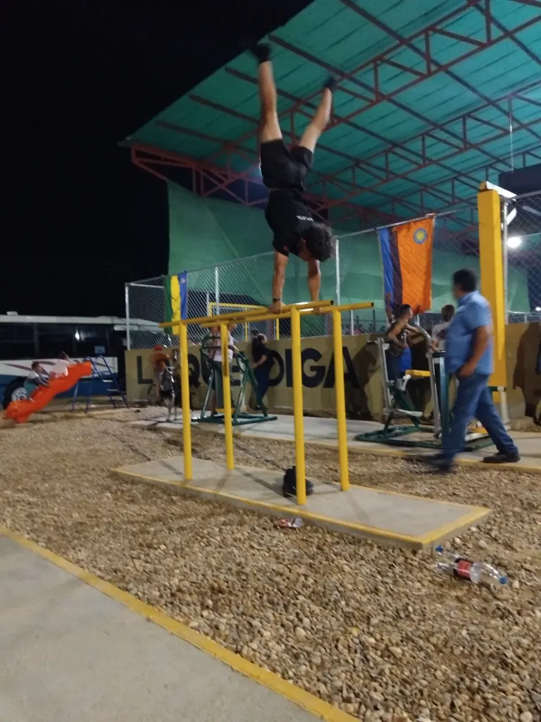 qNCWlCyakd0rw4PJ_1000075280.webp