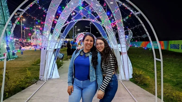 eLq1lUAYKMV6QrzJ_photo_5116230653371854212_y.webp