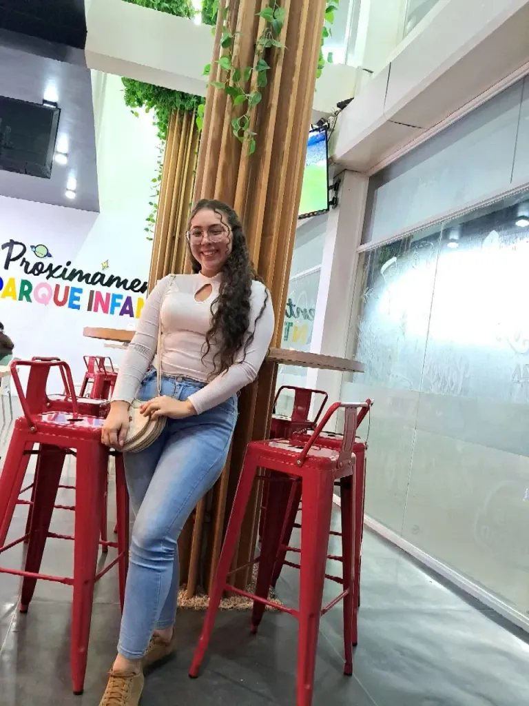 s0cLgkOLtmCuHIb5_1000125504.webp