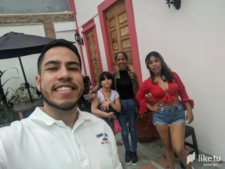 clw44c4sj006b3fszhldxhu64_PXL_20240512_151815344.webp