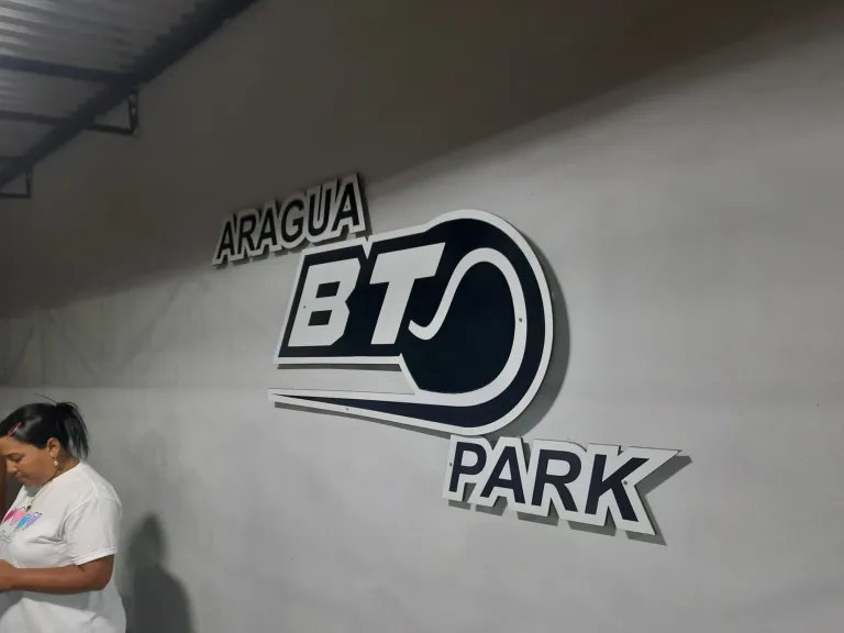 Ta8ihPTPrPUmpCom_20250330_191201.webp