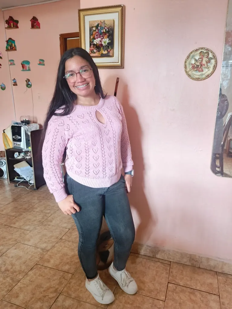 5WqL4loval8xZZI4_1001200278.webp