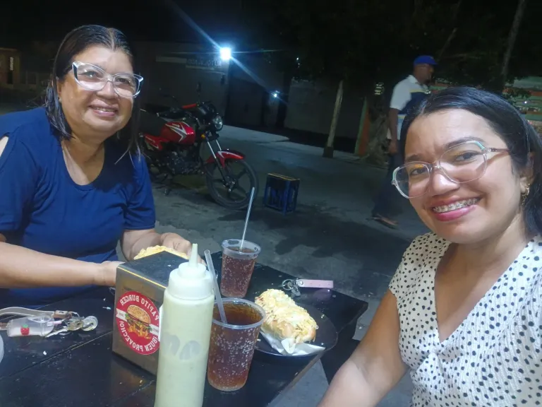 hxG9KtFK3zHwmKew_1001419199.webp