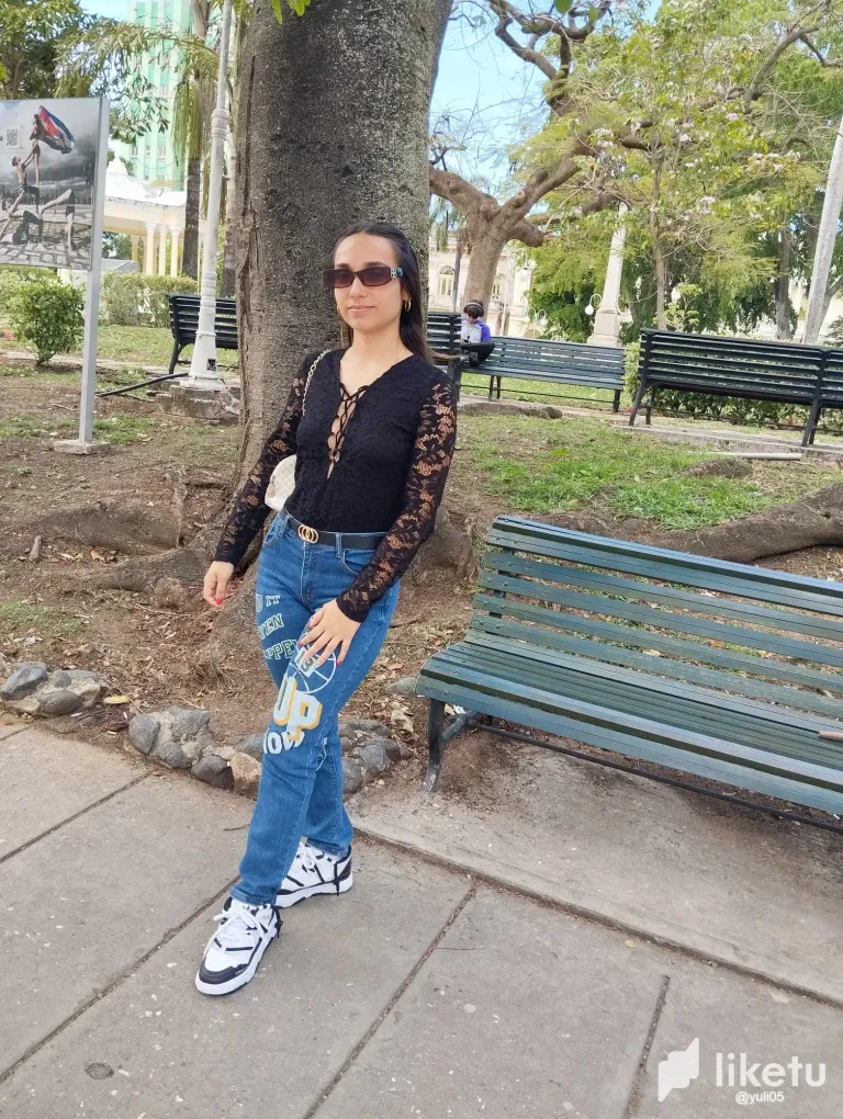 NWgqsci29mXF2NDJ_1745448670665.webp