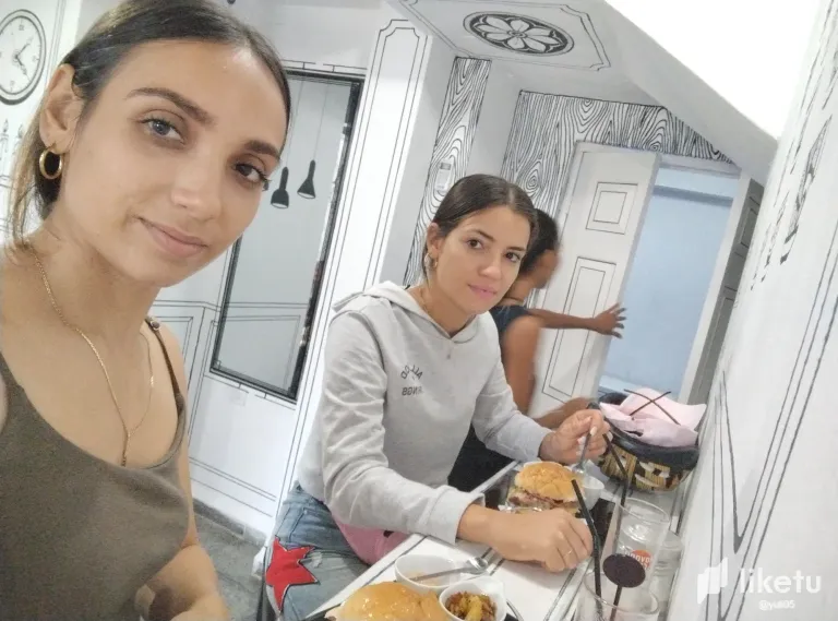 fFPyCzOHHrD2vOM4_1752488541570.webp