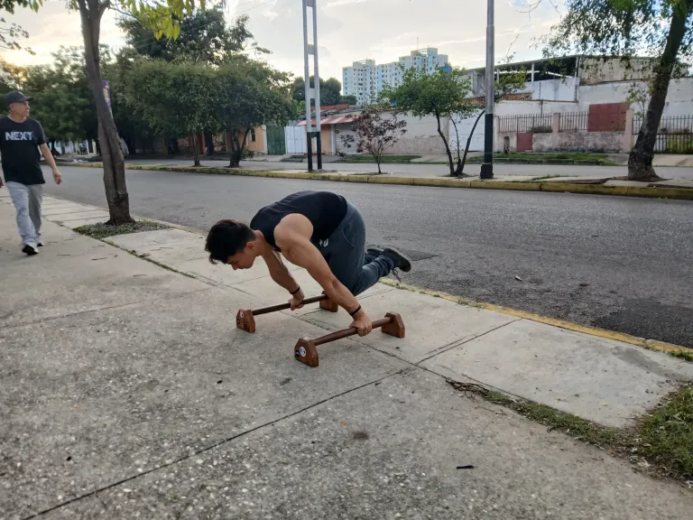 1hbexU3WukzWvWYV_1000344710.webp