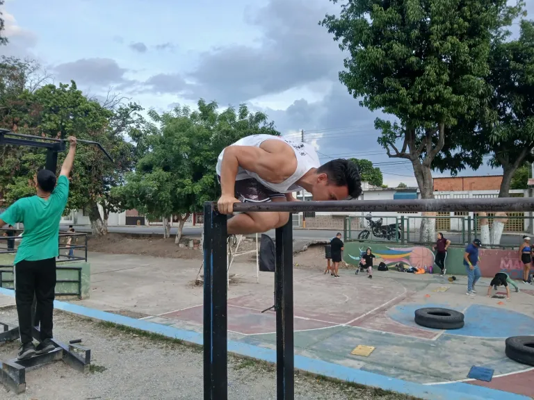7lRyTAYSJGjAswAJ_1000348993.webp