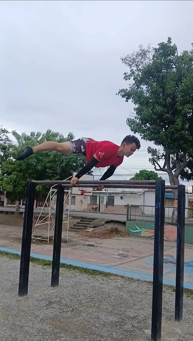CTJLvbJQPBz1NRkY_1000409372.webp