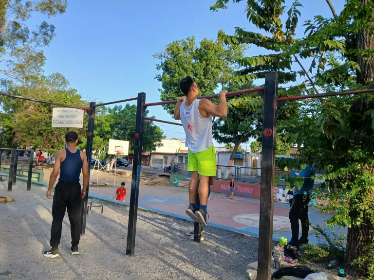 NDmJ9XqiYpYbXzQZ_1000372592.webp