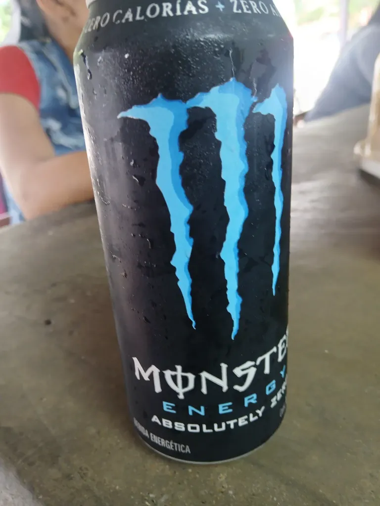 aJBWdU8i2vruNd4j_1000433929.webp