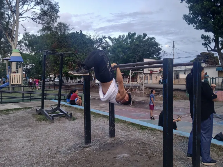 i0j422GHK3d2NDDn_1000386107.webp
