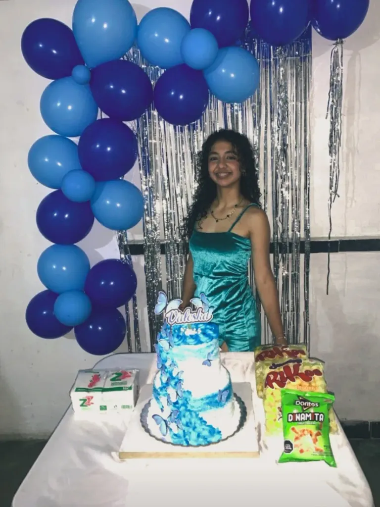 5rc74vXLWOaKkHr6_1000071900.webp
