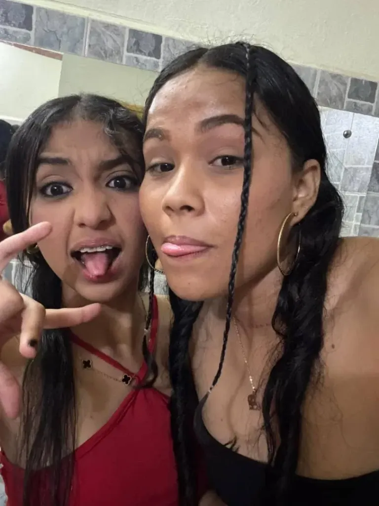 9AIyIWYekda4dYwV_1000084262.webp