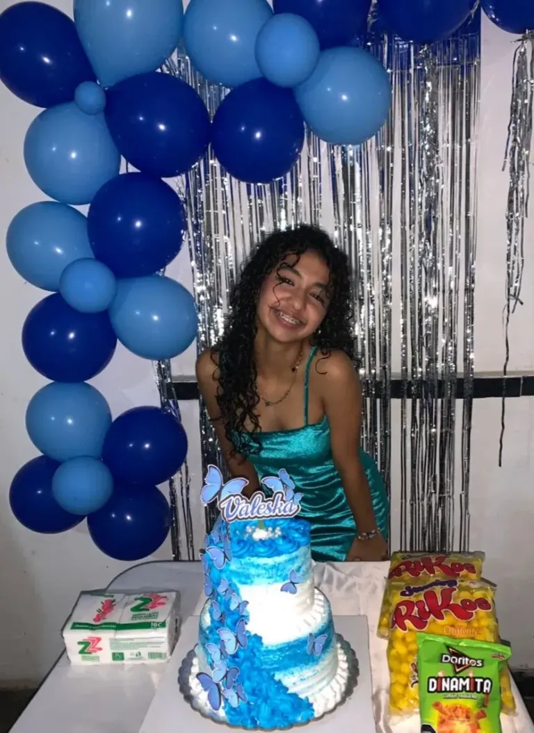 EbIQxIPa2Xe64O7b_1000069464.webp