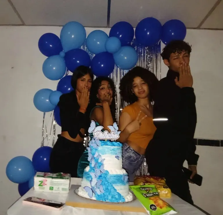RIcGwbVZ5l6RiUlm_1000070283.webp