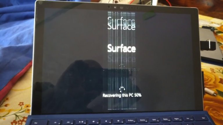 Surface Pro 4 users reporting screen flickering issues - Neowin