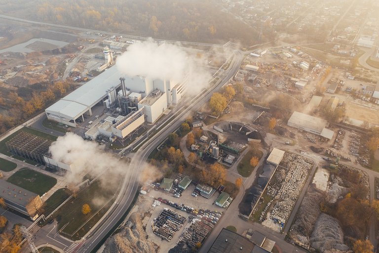 An area full of smokers  is bound to be polluted